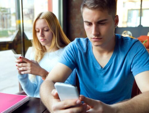 papel redes sociales fomo 6ad41636dd